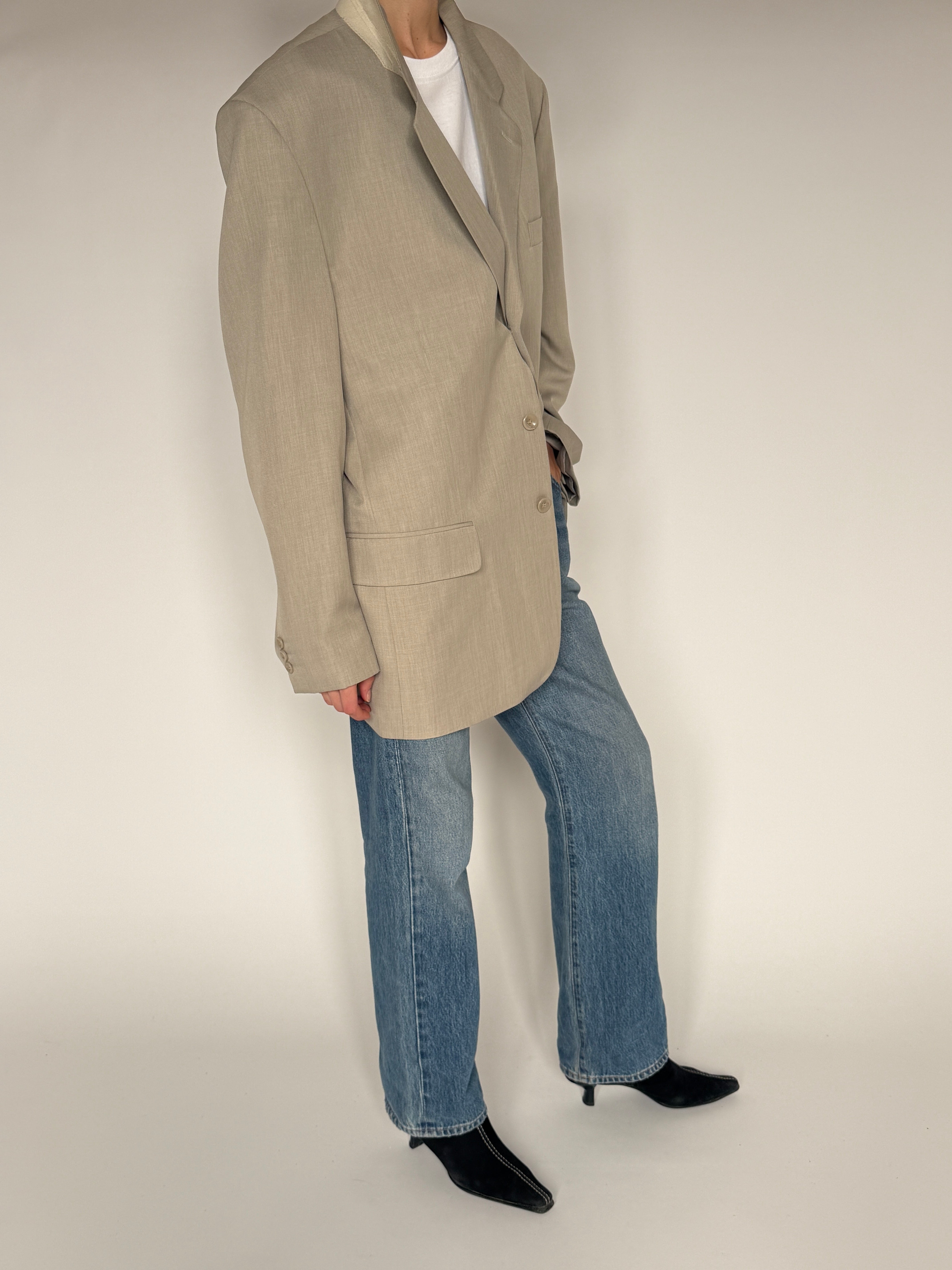 Vintage beige oversized blazer side view