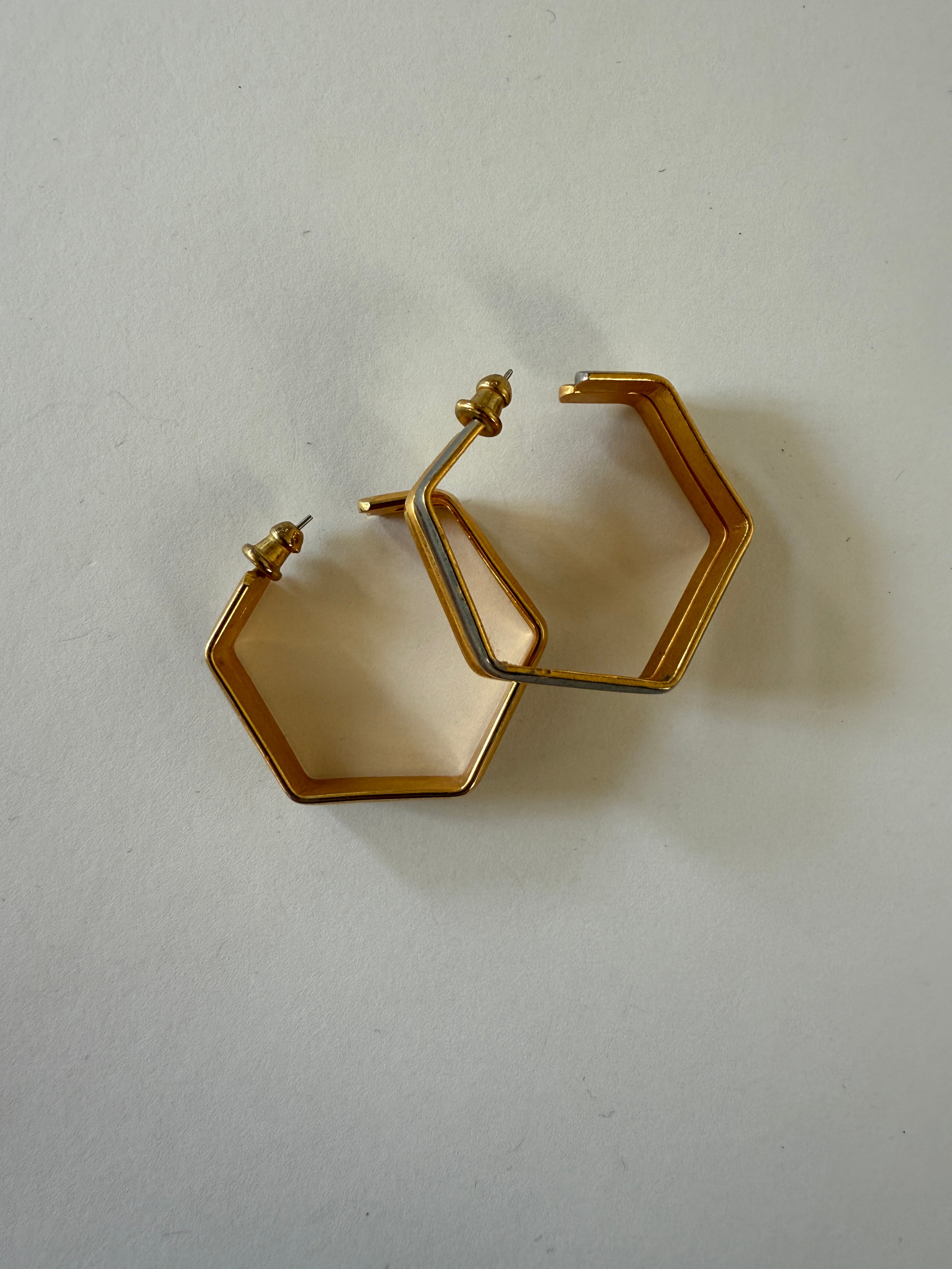 Vintage geometric gold-tone hoop earrings pair