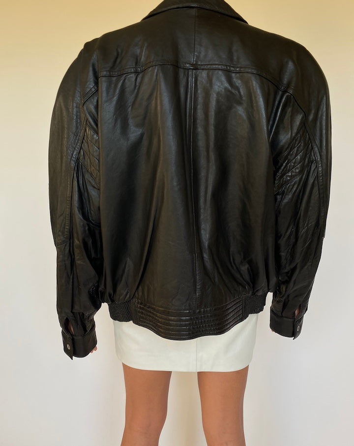 VINTAGE BLACK LEATHER JACKET 2684