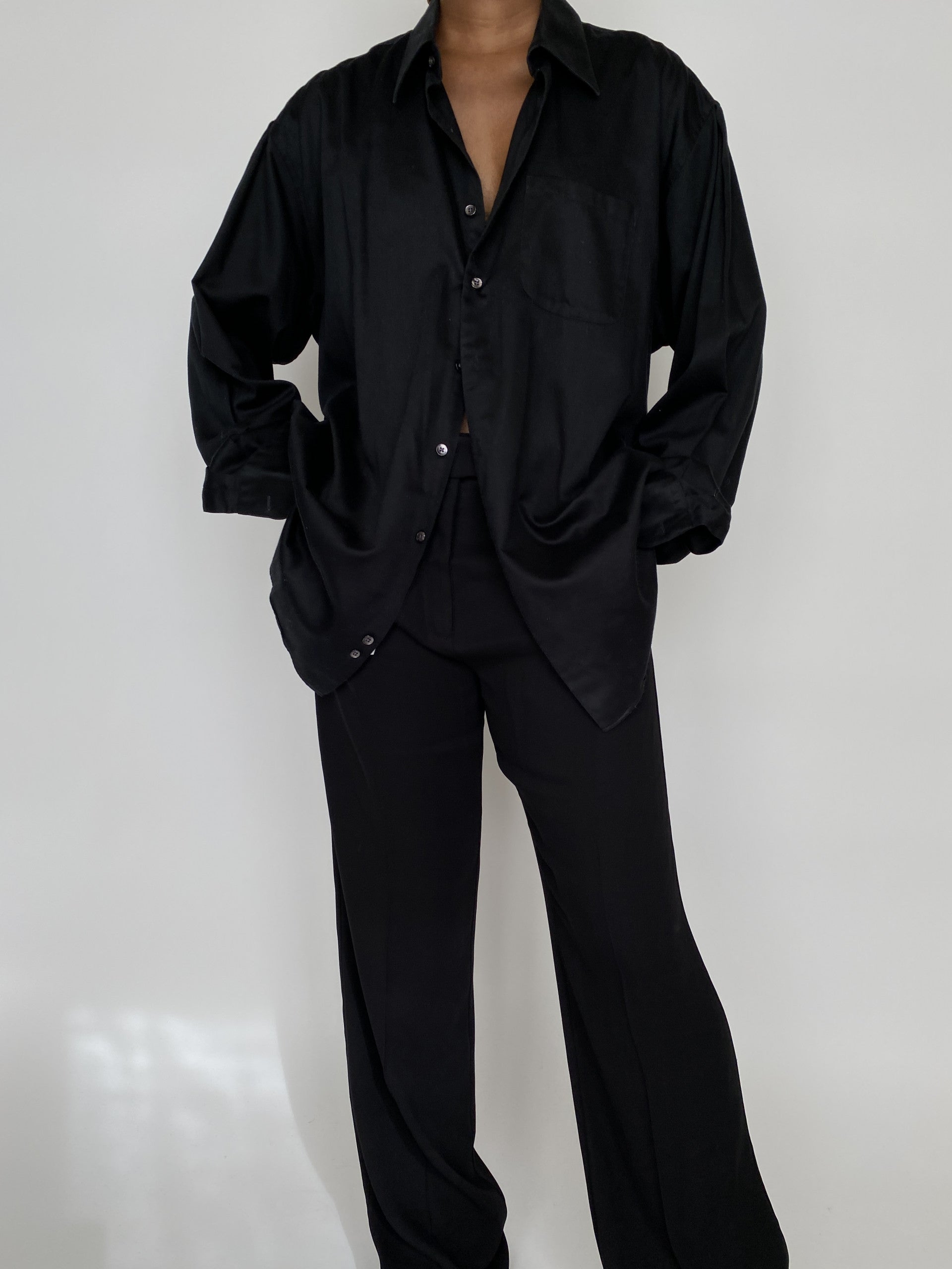 VINTAGE BLACK BUTTON DOWN SHIRT 2016