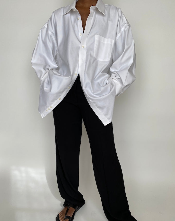 VINTAGE WHITE BUTTON DOWN SHIRT 2017