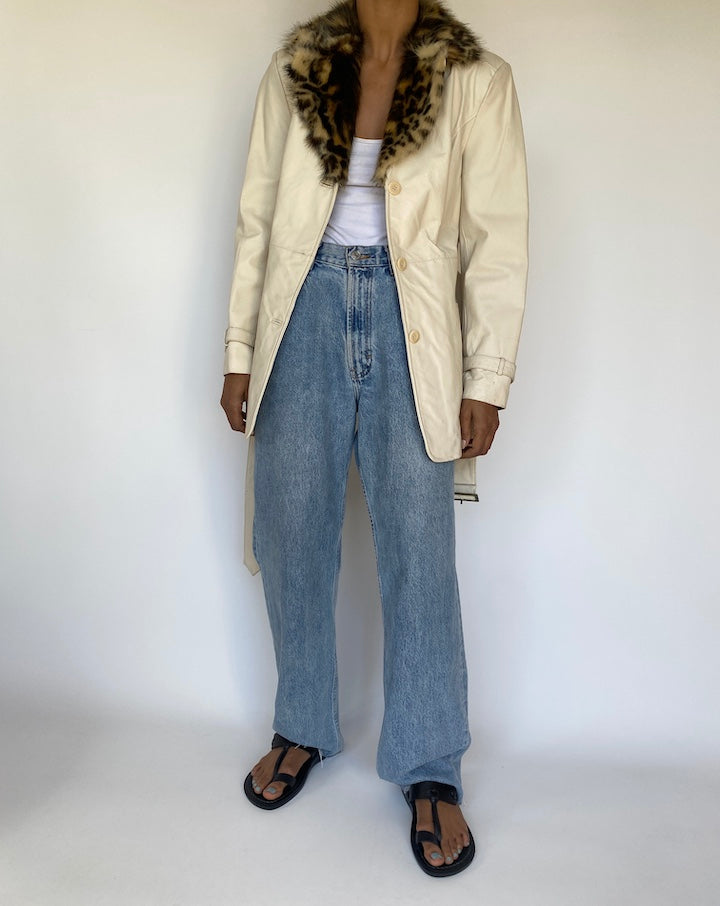VINTAGE IVORY LEATHER TRENCH 3204