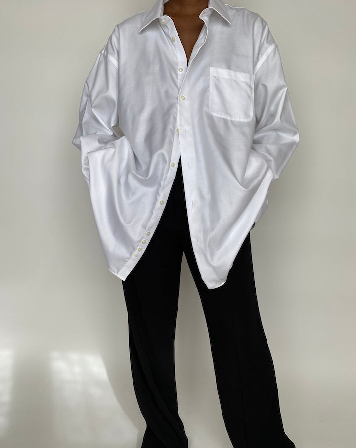 VINTAGE WHITE BUTTON DOWN SHIRT 2020