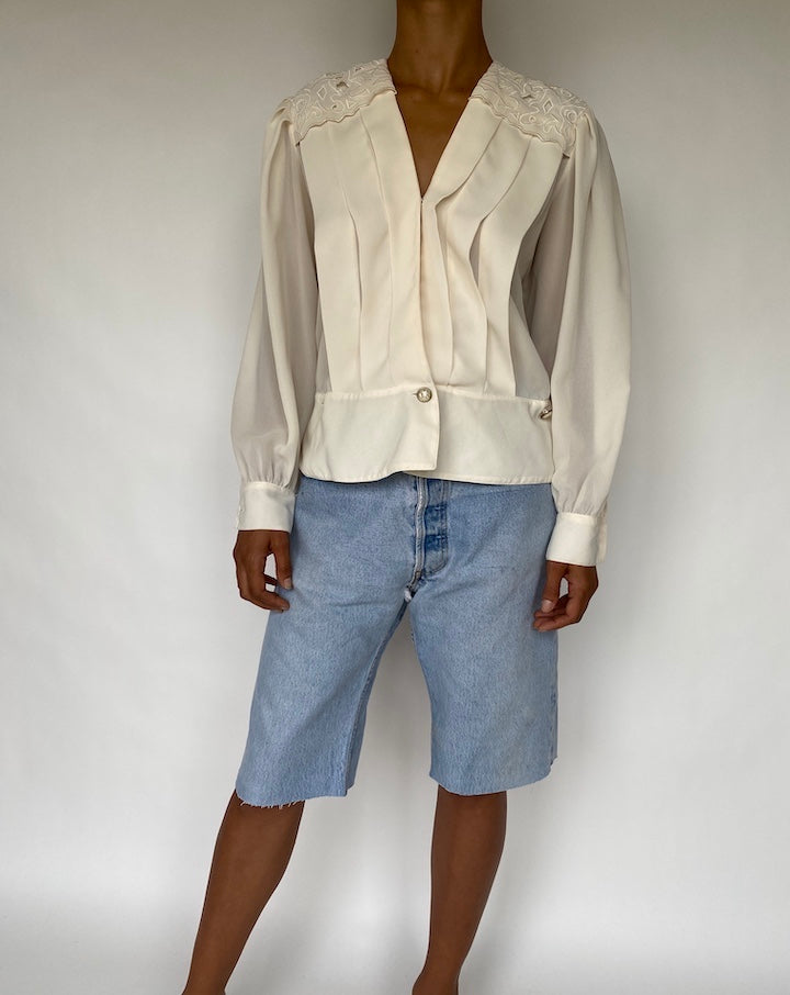 VINTAGE PLEATED IVORY BLOUSE 816