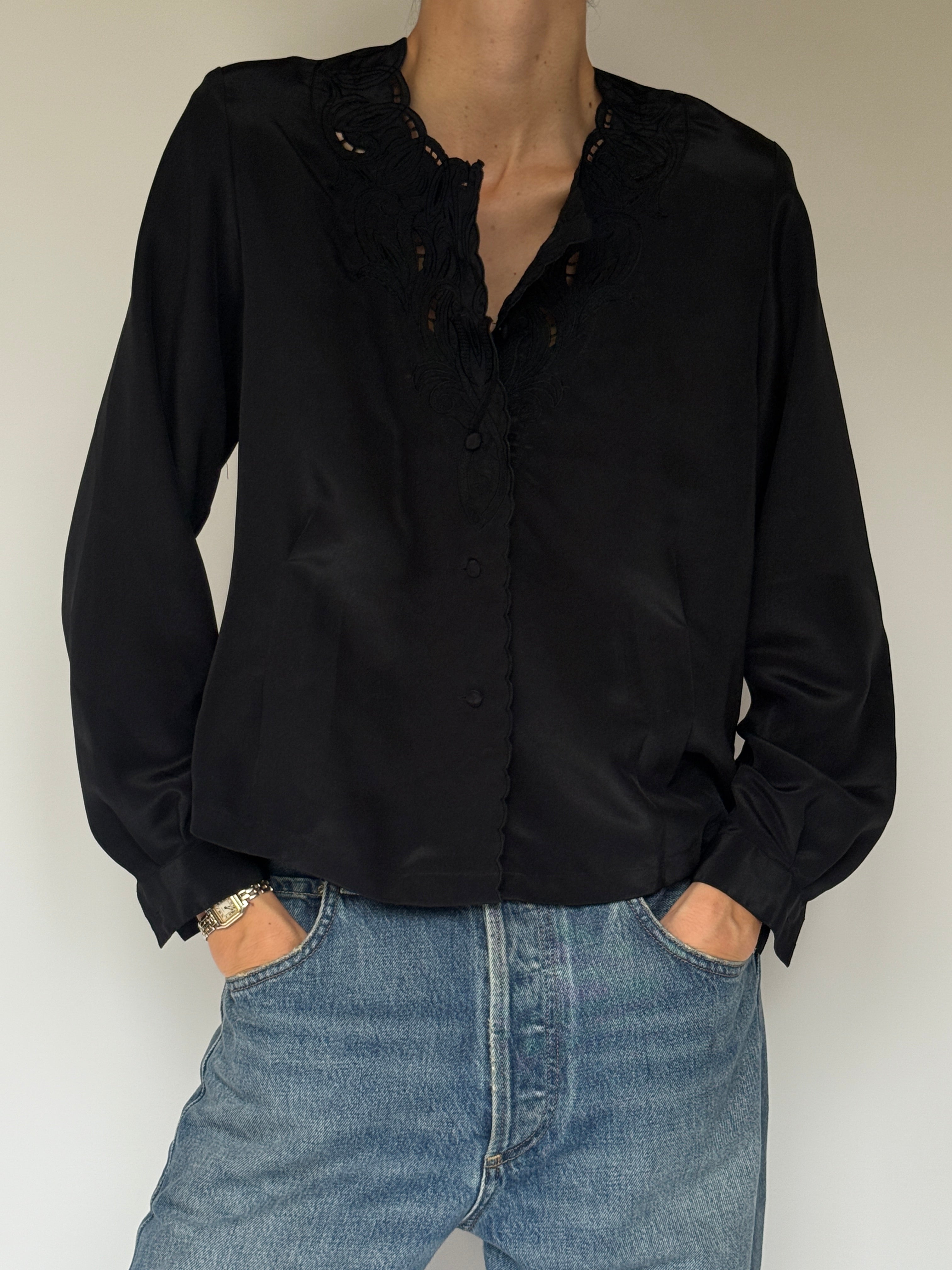 Vintage Scalloped-Neckline Blouse Black 7064