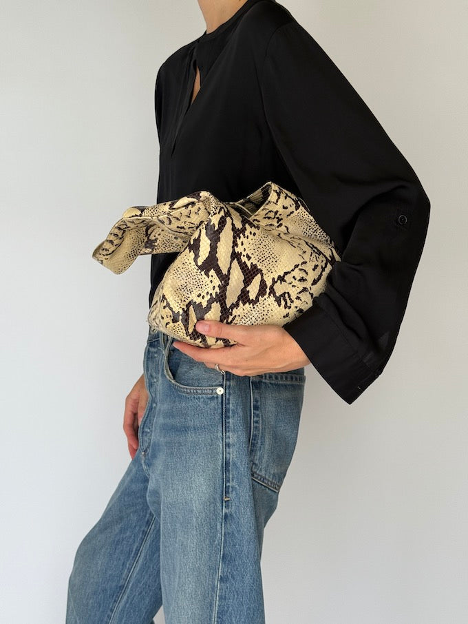 Vintage silk-like tunic black 6364