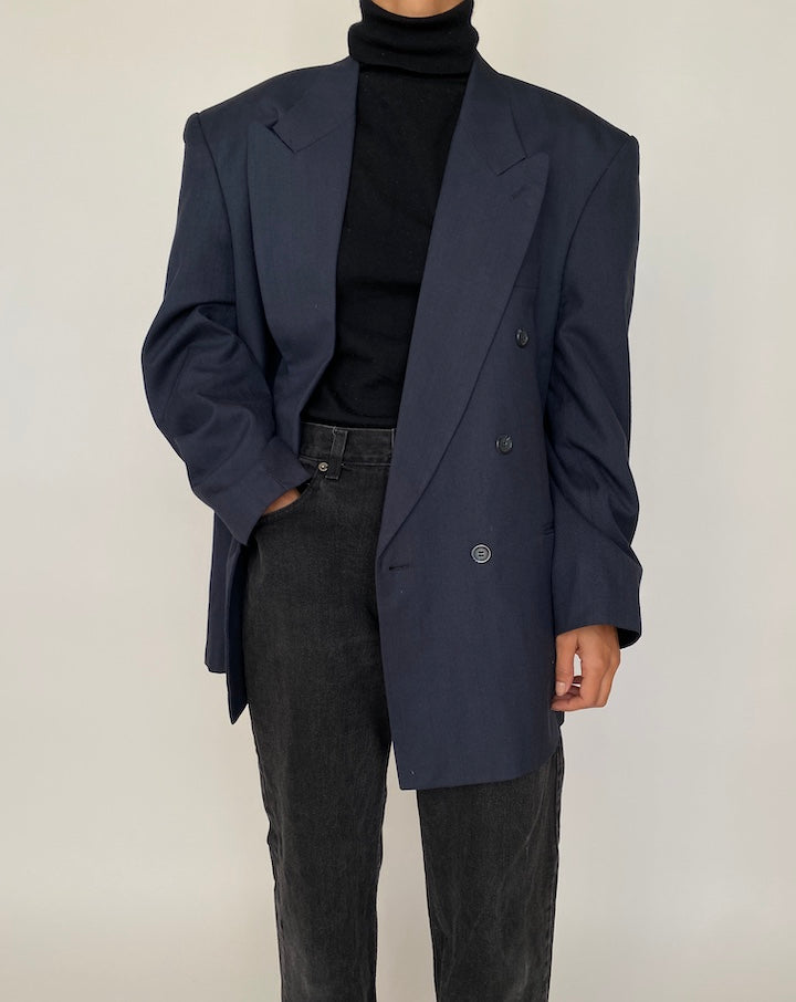 VINTAGE OVERSIZED NAVY DOUBLE BREASTED BLAZER 2055