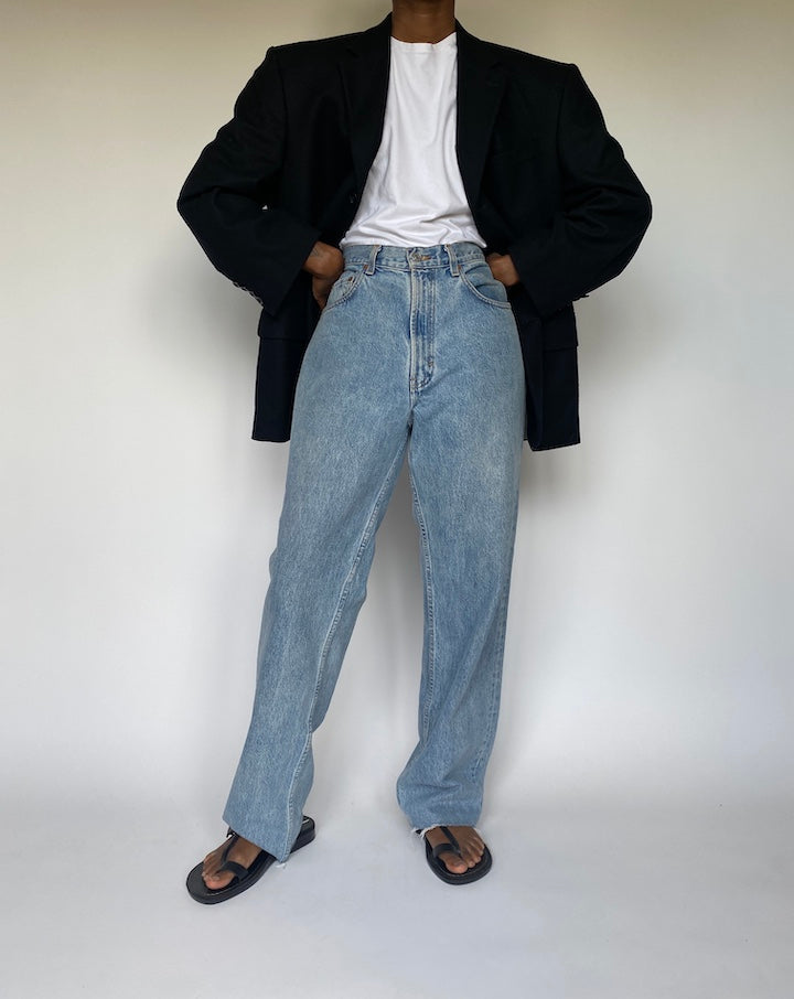 VINTAGE BLACK OSCAR DE LA RENTA BLAZER 3650