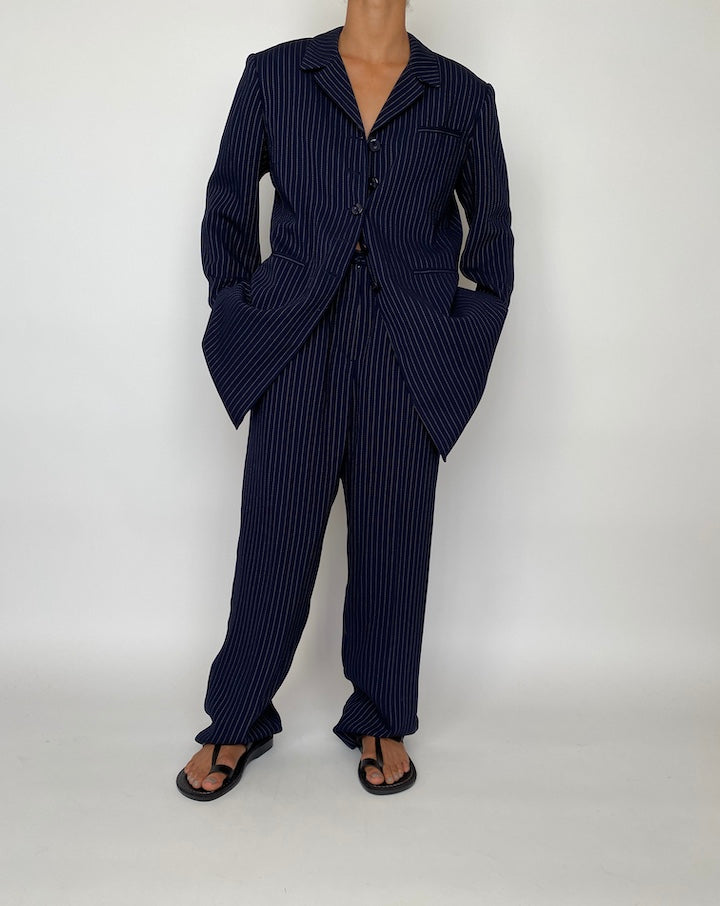 VINTAGE OVERSIZED NAVY PINSTRIPED SUIT 2074