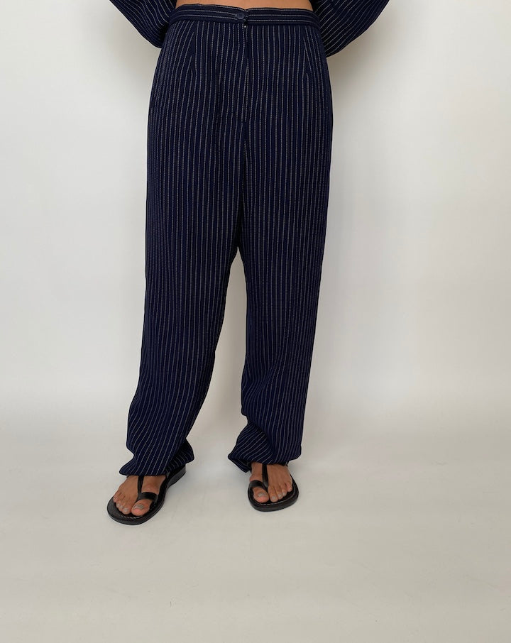 VINTAGE OVERSIZED NAVY PINSTRIPED SUIT 2074
