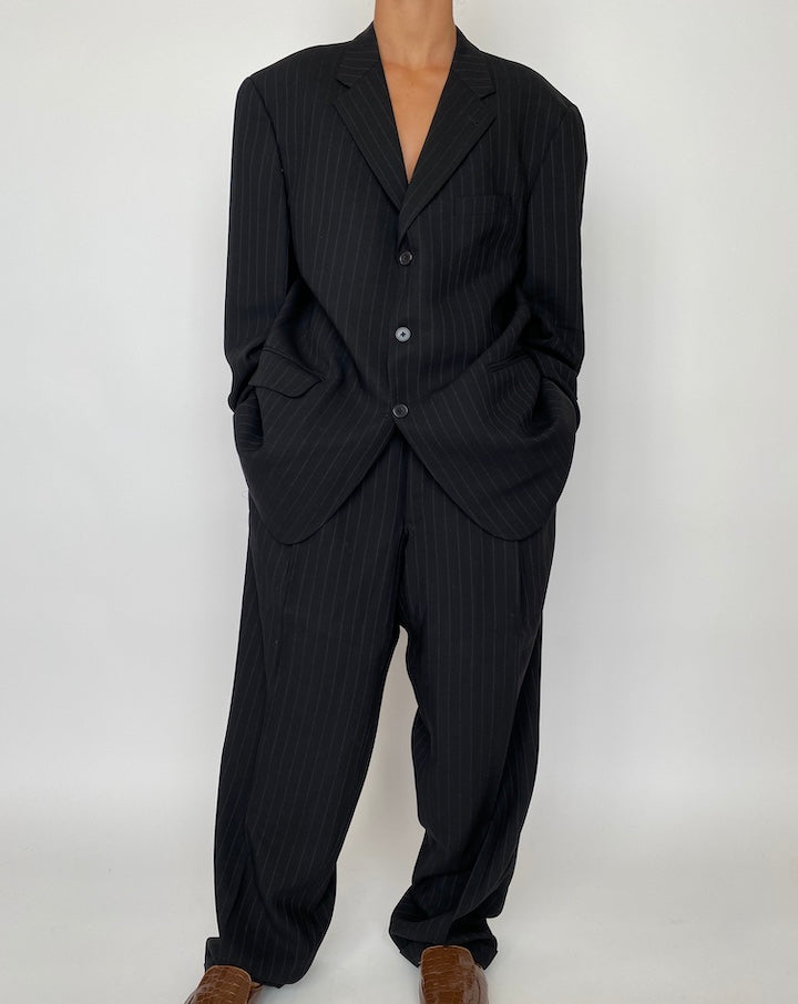 VINTAGE OVERSIZED PINSTRIPED SUIT 2072