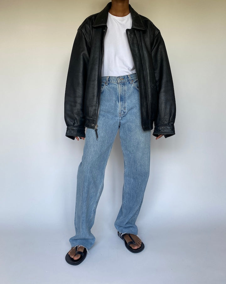 VINTAGE BLACK LEATHER BOMBER JACKET STYLE 3664