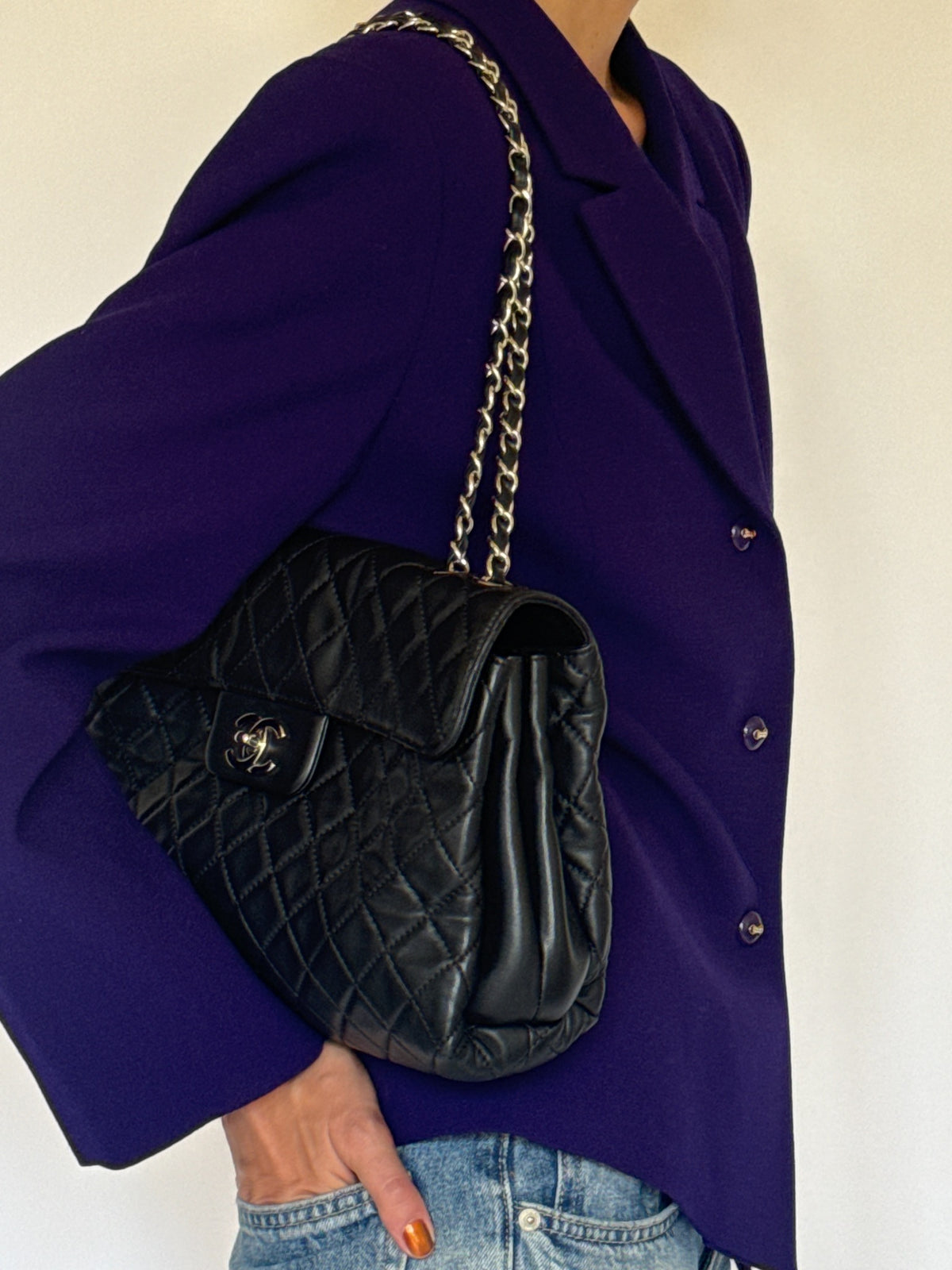 Vintage purple blazer button and side detail