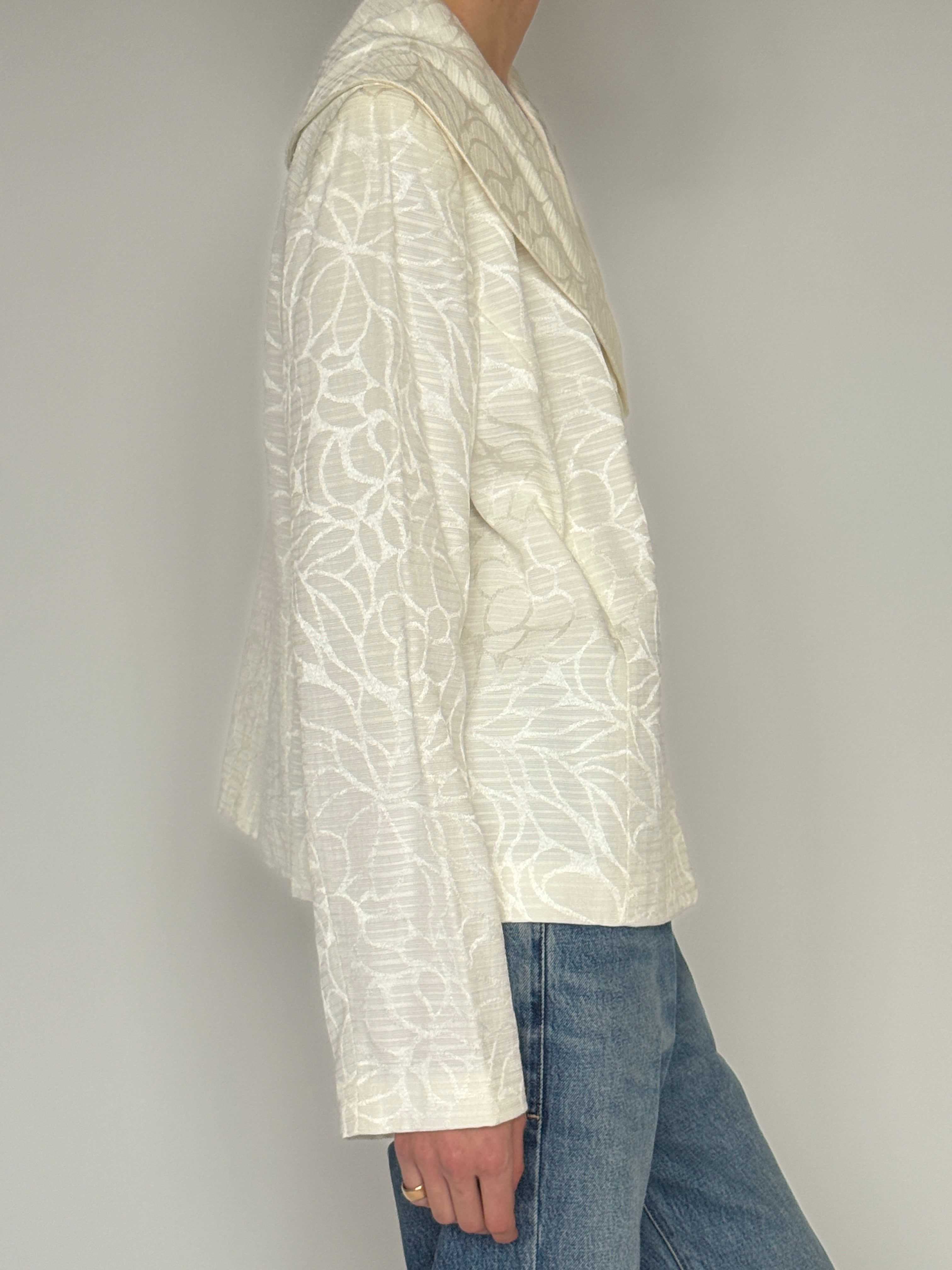 Vintage ivory floral jacquard cropped blazer side view