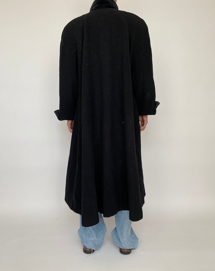 VINTAGE BLACK LONG COAT 2086