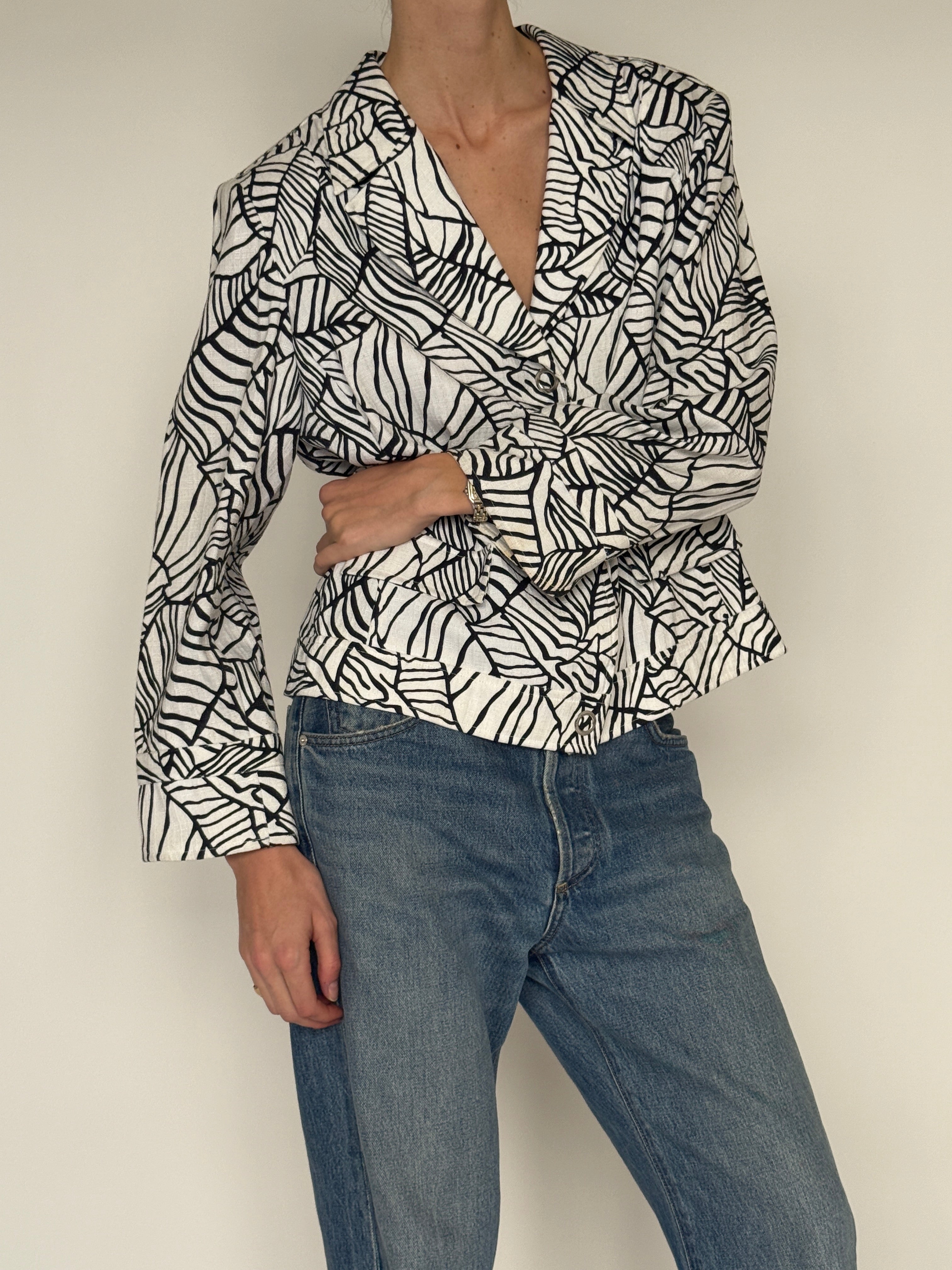 Vintage black and white abstract print blazer side view