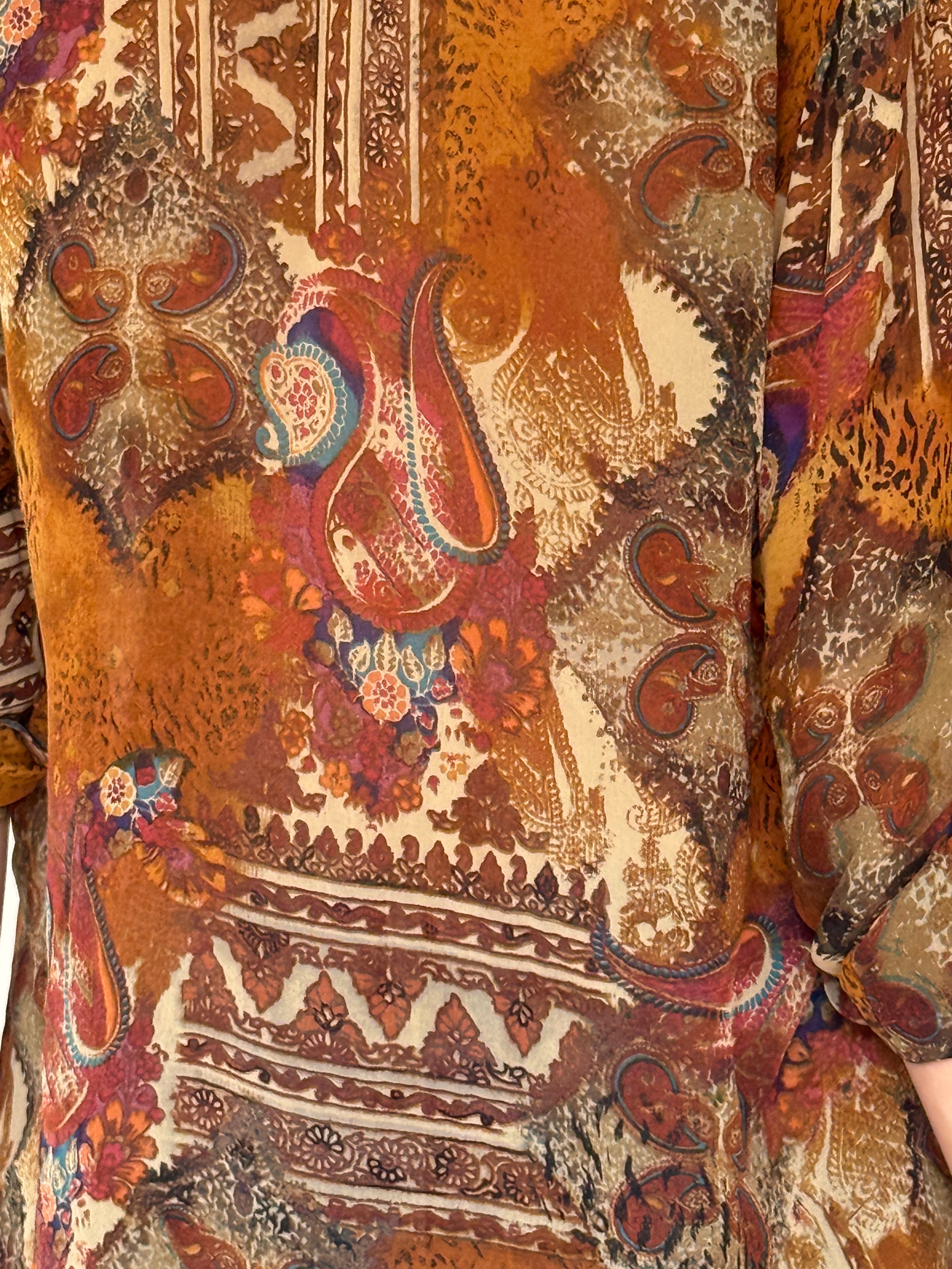 Vintage silk patterned blouse back view