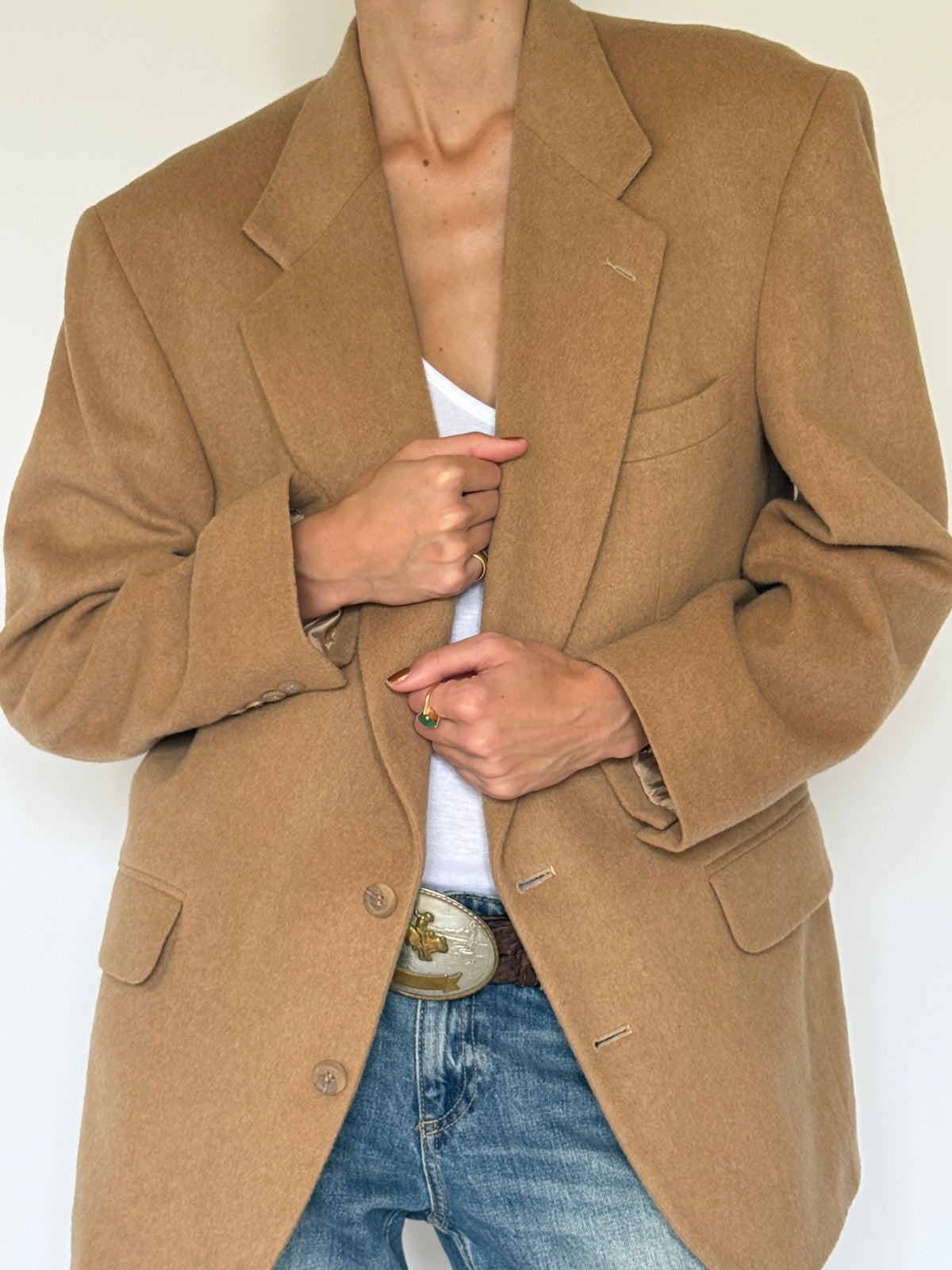 Vintage oversized camel wool blazer front view