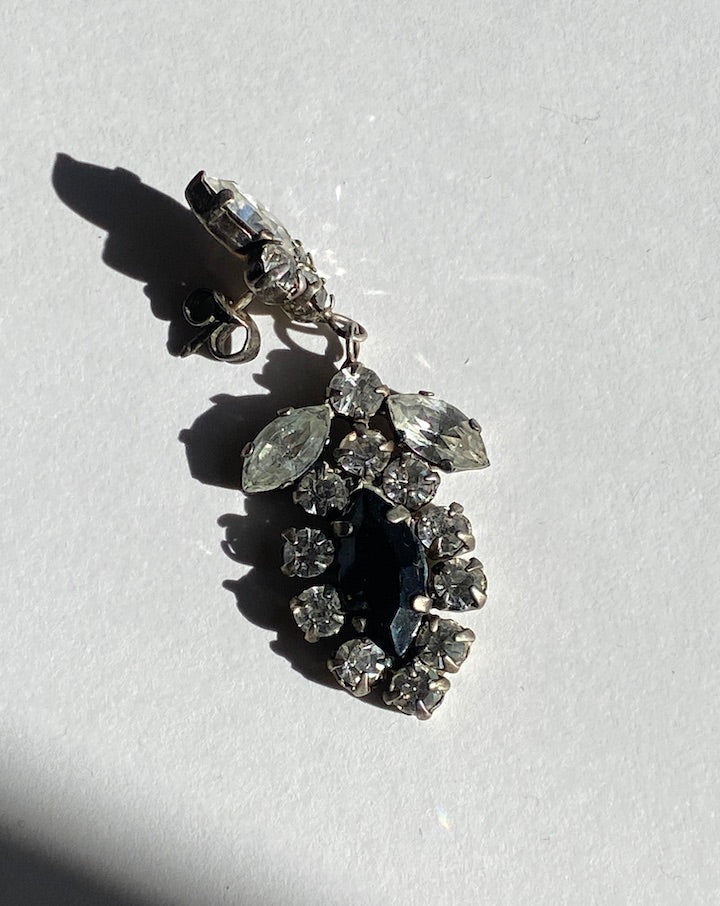 Vintage Dangle Rhinestone Earrings With Black Stone