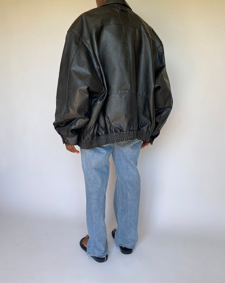 VINTAGE OVERSIZED BOXY BLACK LEATHER JACKET 3681