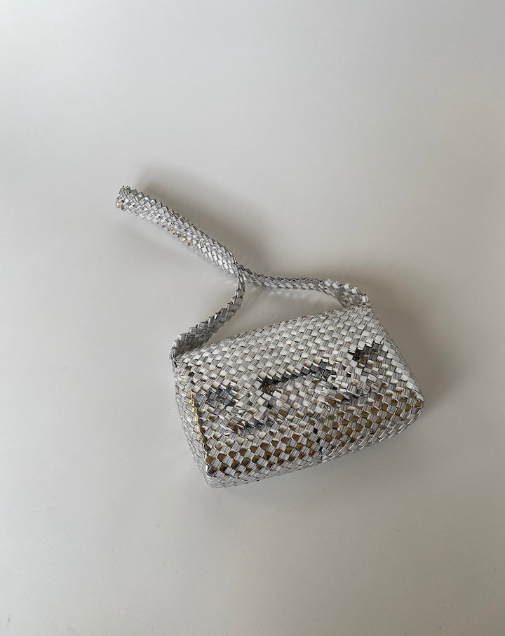 VINTAGE SILVER BAG WITH A SHOULDER STRAP