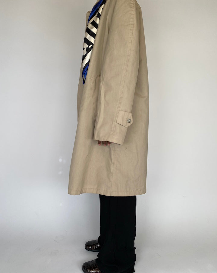 VINTAGE OVERSIZED BEIGE COAT 2101