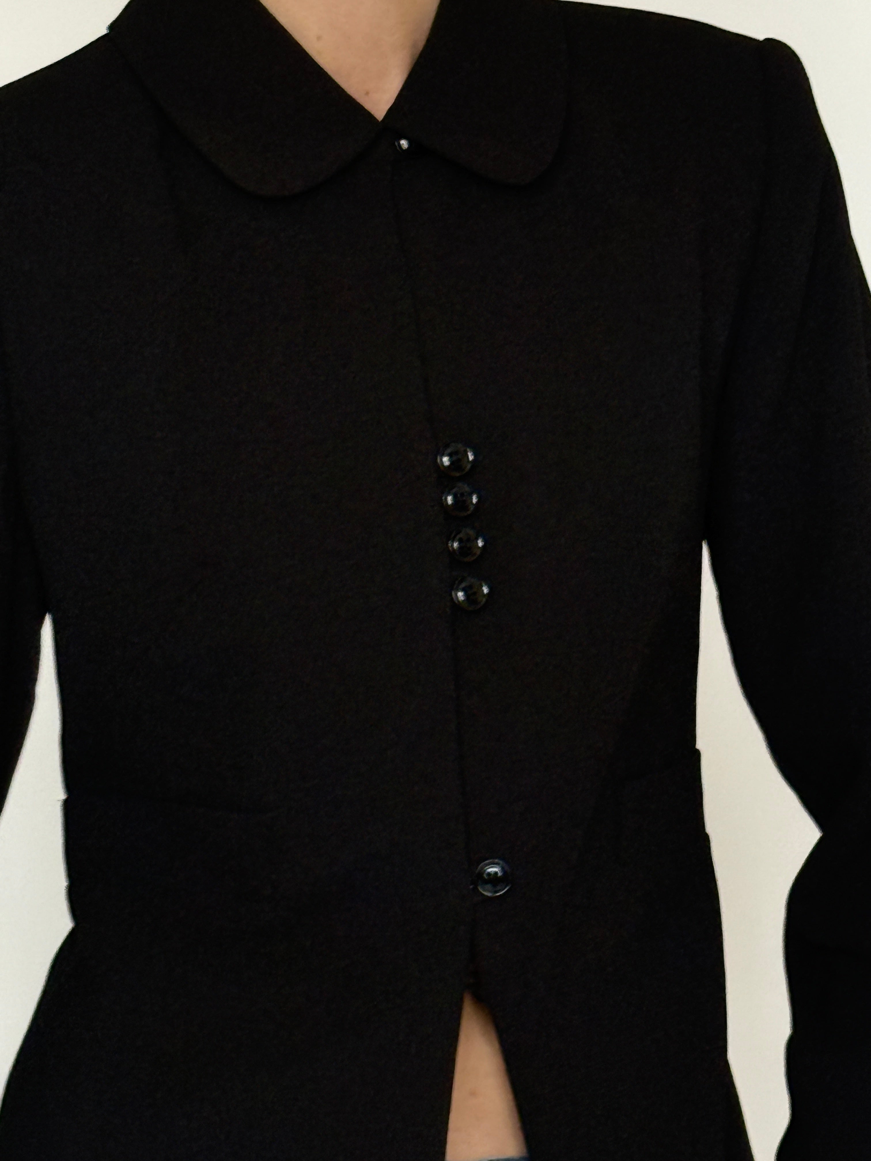 Vintage black blazer rounded collar detail