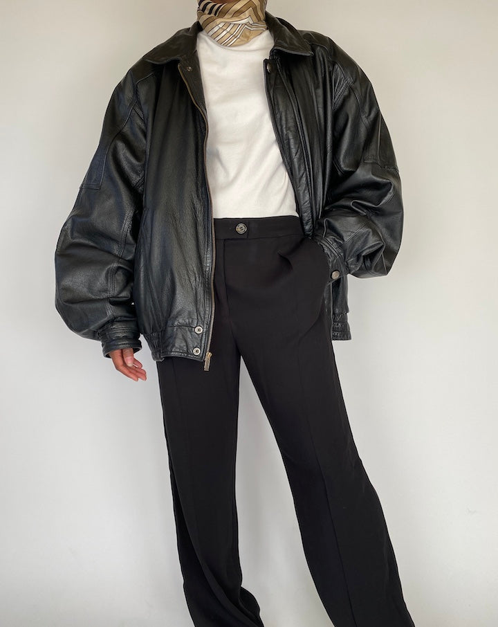 VINTAGE BLACK OVERSIZED LEATHER JACKET 2107