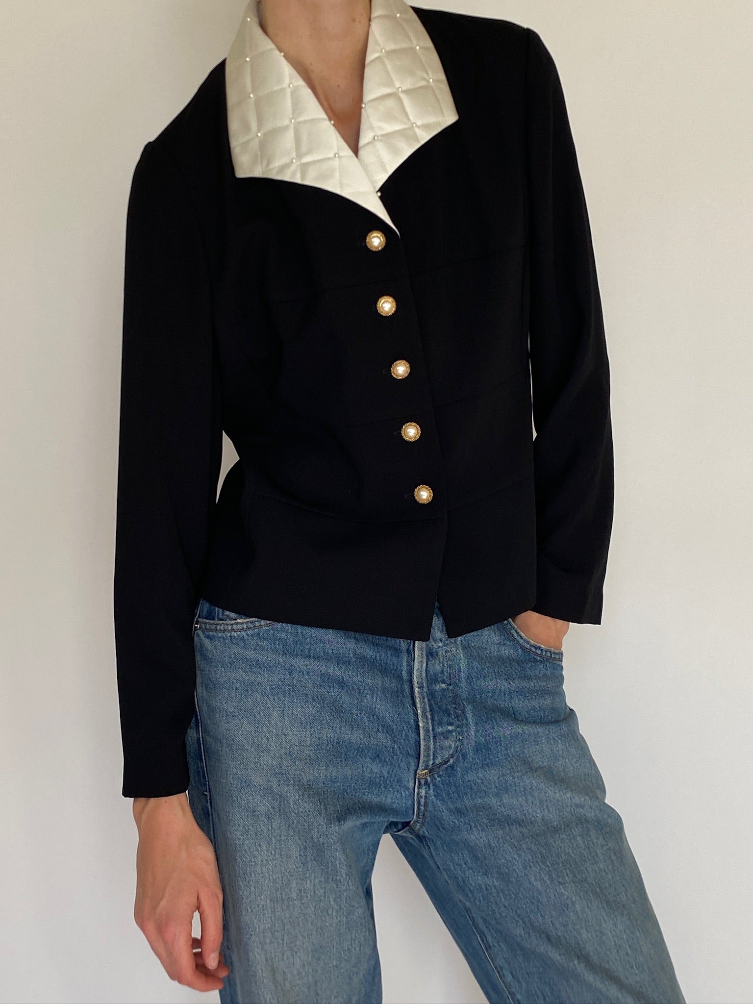 Vintage black blazer back view clean tailored design