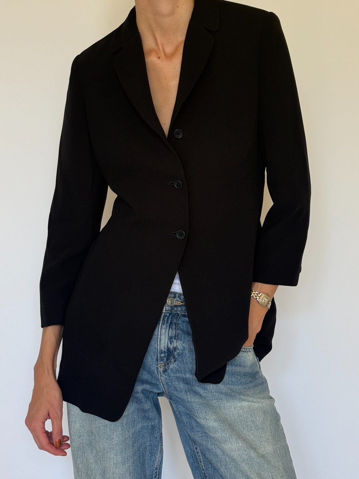 Vintage fitted blazer black lapel and button detail