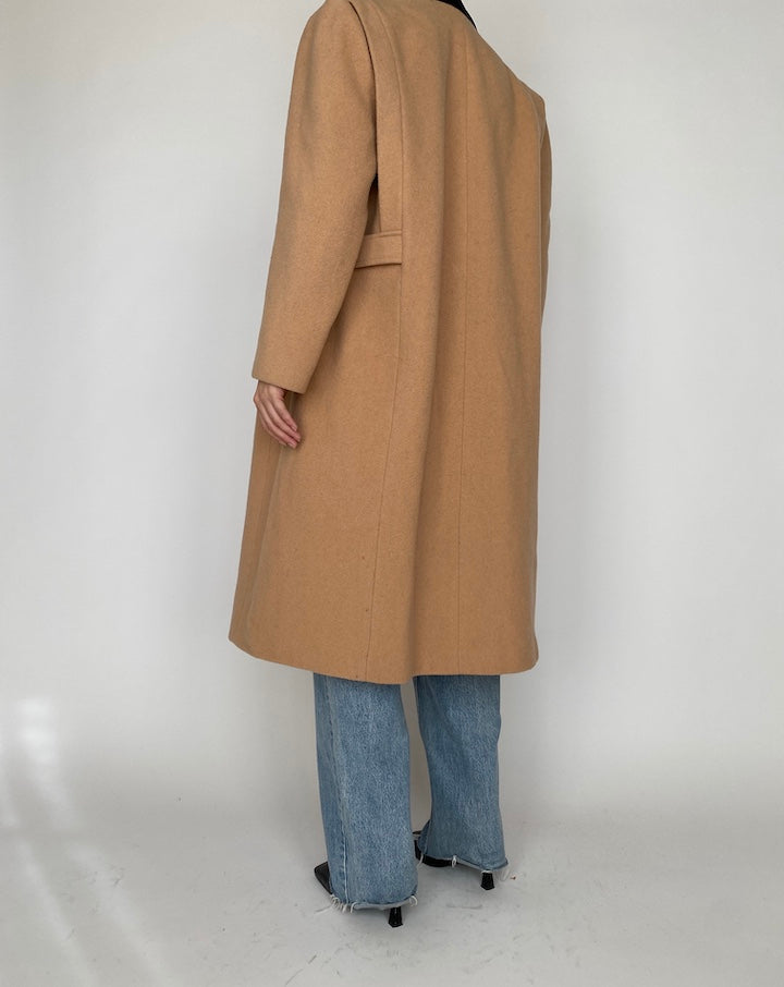 VINTAGE LONG BEIGE COAT 4171