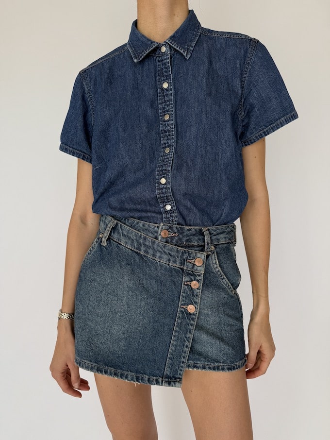 VINTAGE TOMMY HILFIGER SHORT SLEEVE DENIM TOP 6023