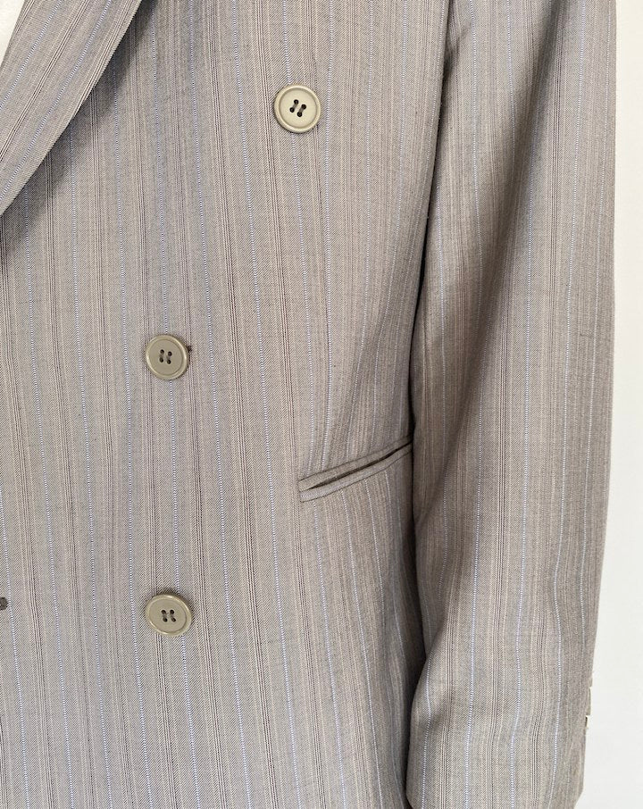 VINTAGE OVERSIZED PINSTRIPED LIGHT GREY BLAZER 2131