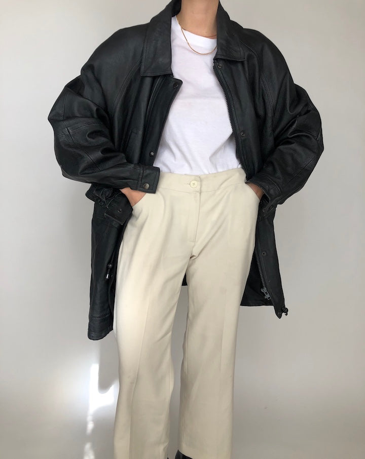 VINTAGE OVERSIZED BLACK LEATHER JACKET 256