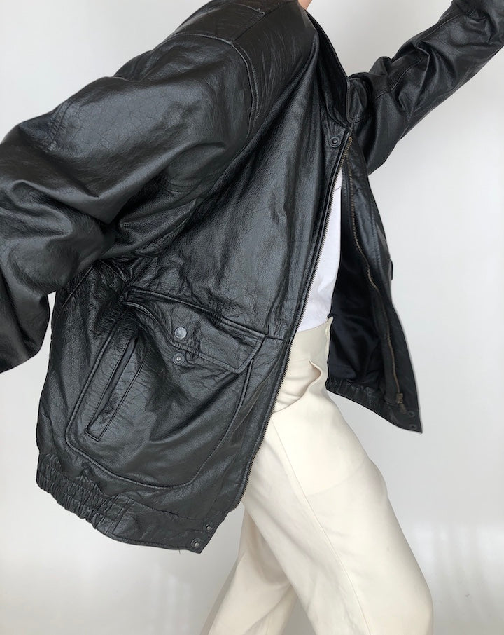 VINTAGE OVERSIZED BOXY BLACK LEATHER JACKET 257
