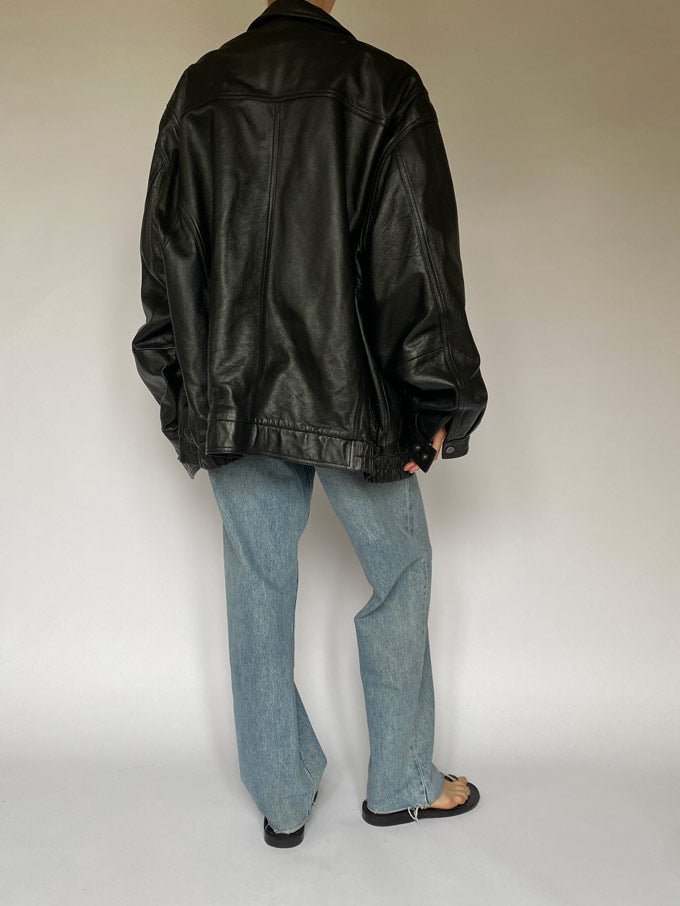 Vintage oversized leather jacket in black 5507