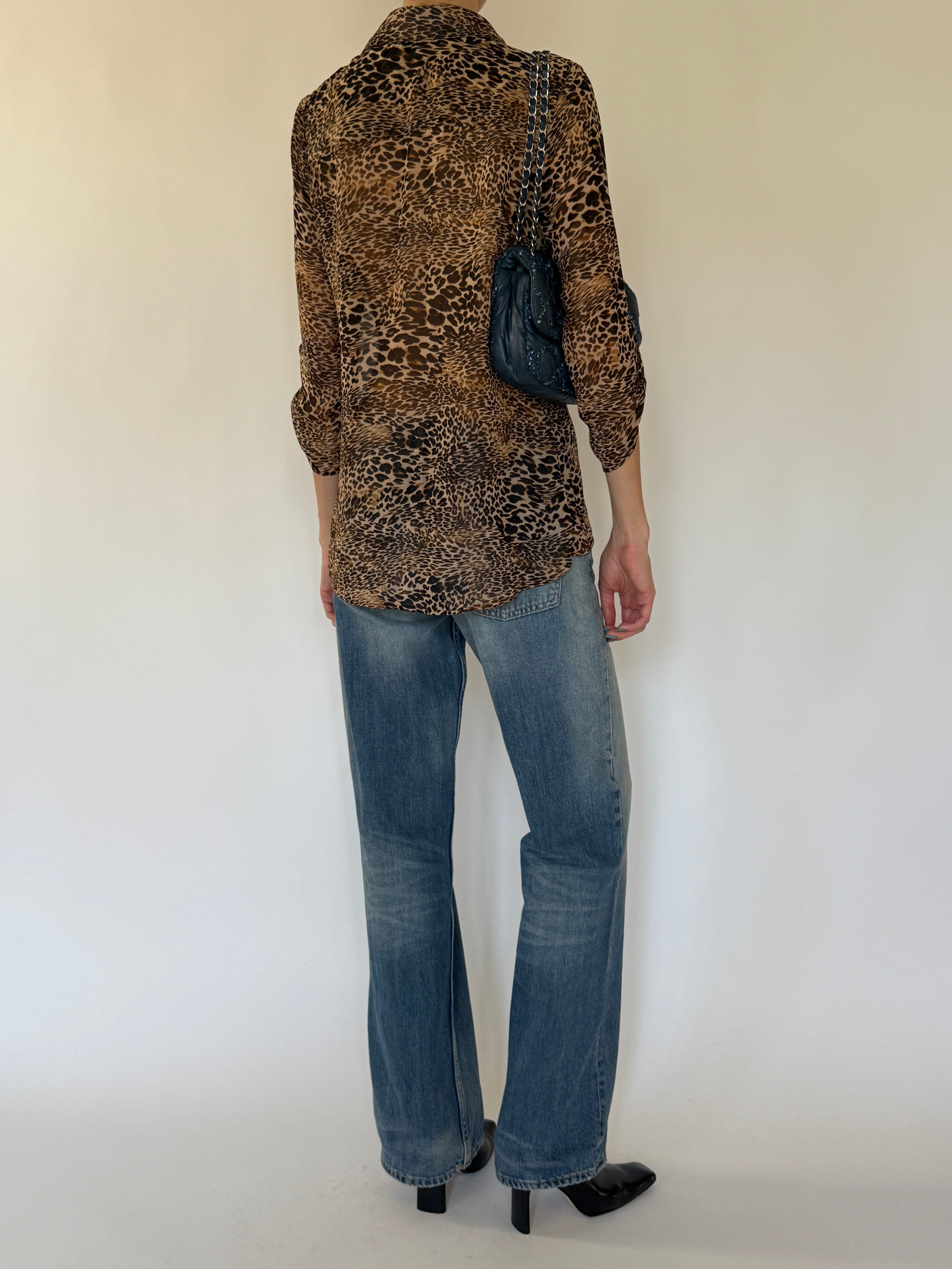 Vintage leopard print shirt back detail