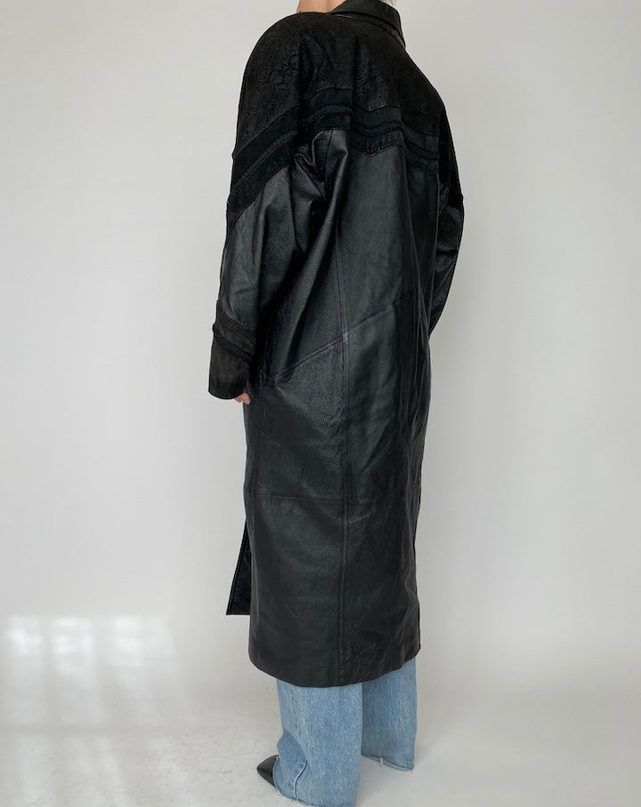 VINTAGE LONG BLACK LEATHER COAT 4182