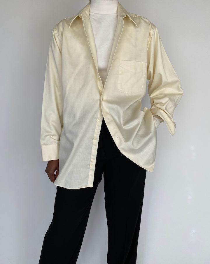 VINTAGE OFF-WHITE BUTTON DOWN LONG SLEEVE SHIRT 2142