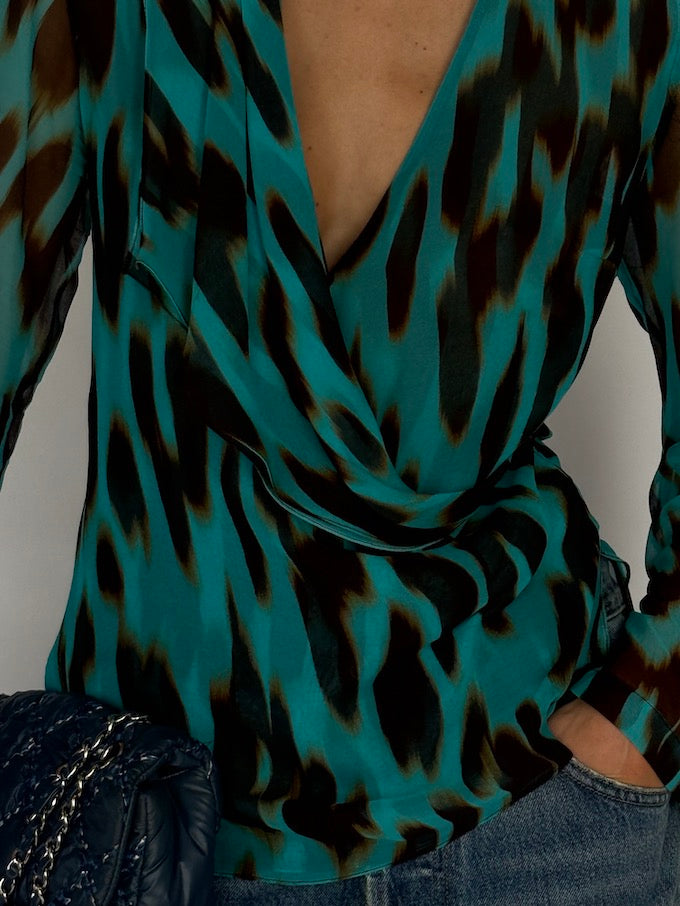Vintage Animal Printed 100% Silk Wrap Blouse 6561