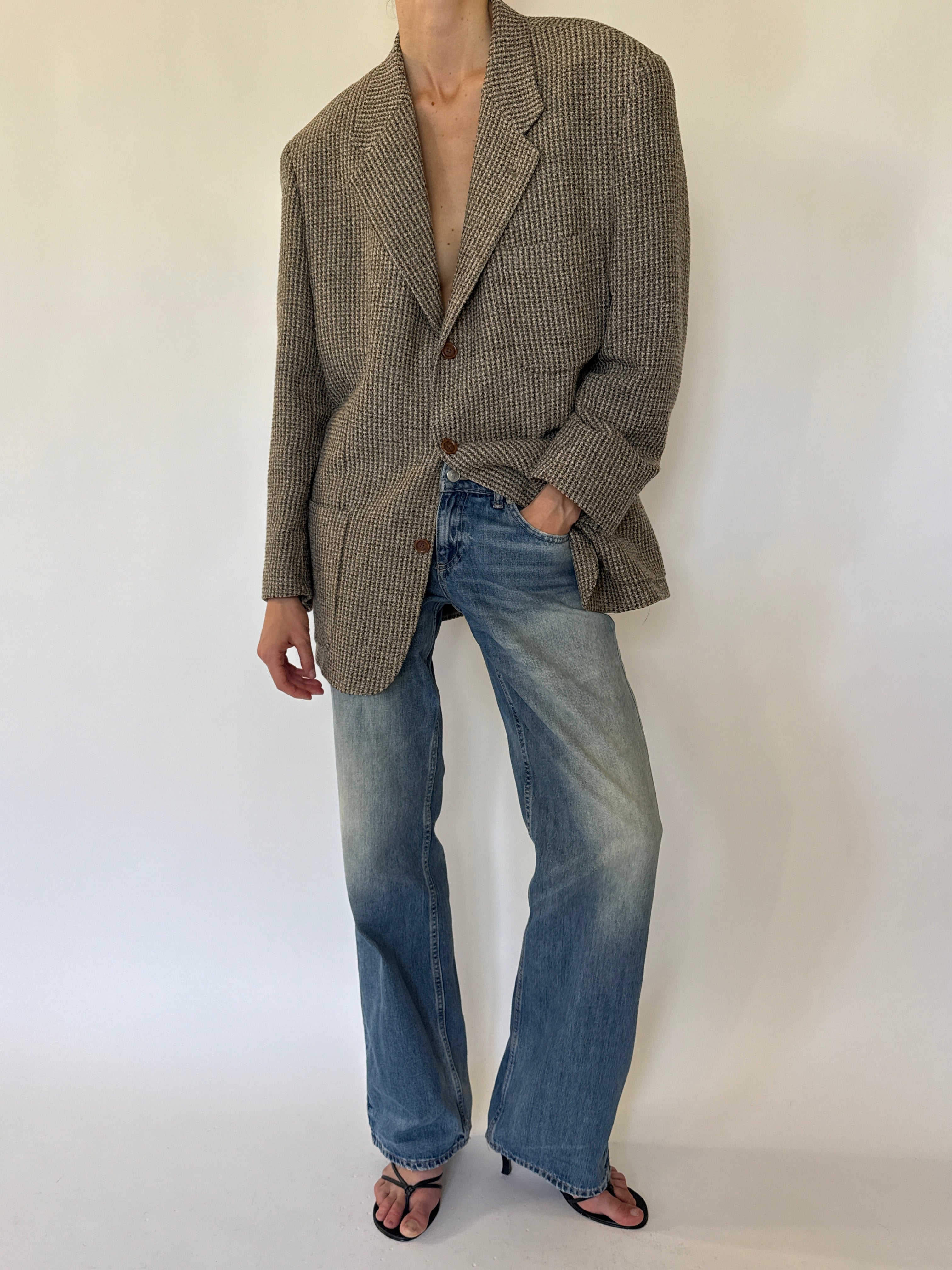 Vintage brown houndstooth blazer front view