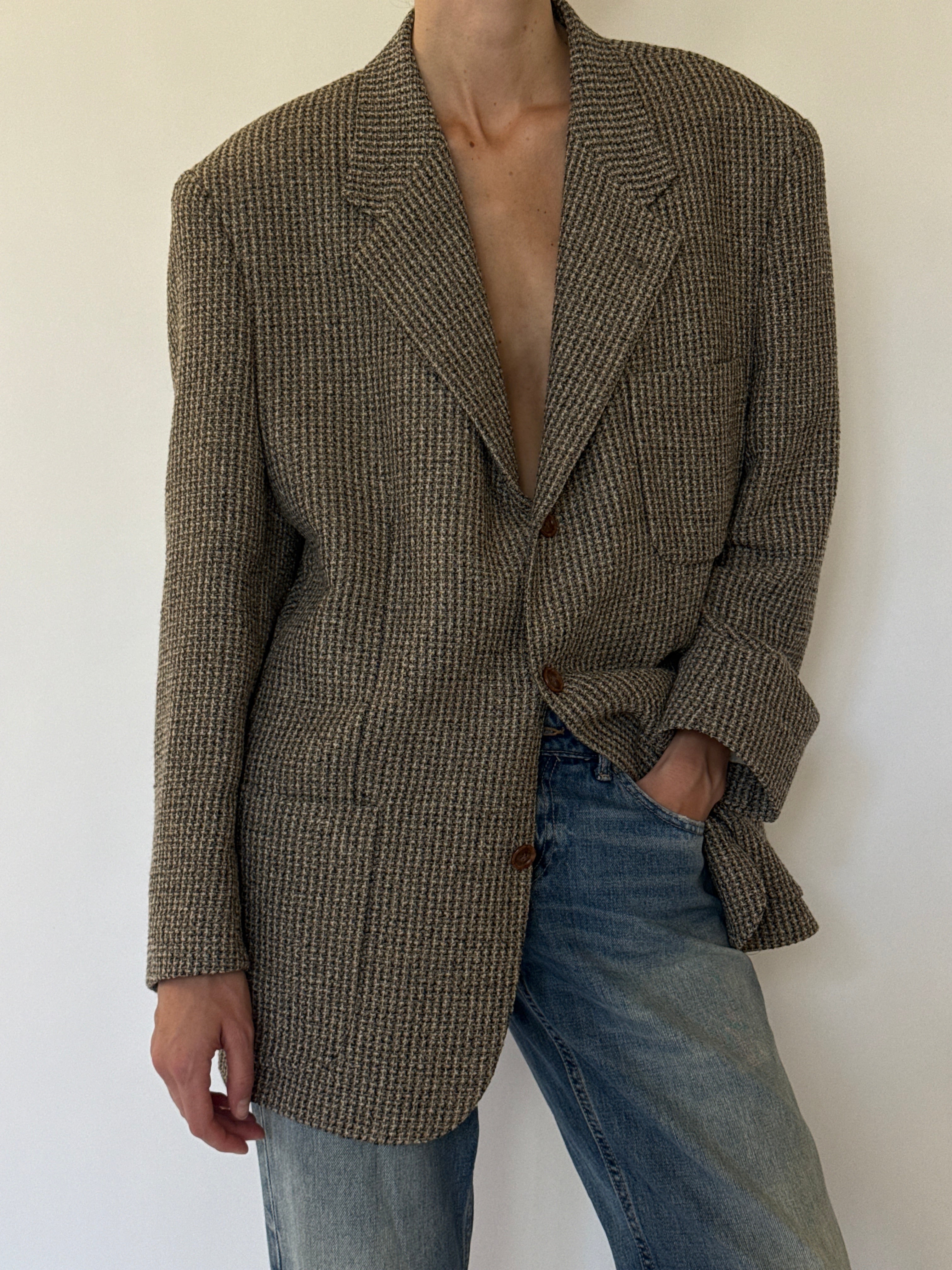 Vintage brown houndstooth blazer front view