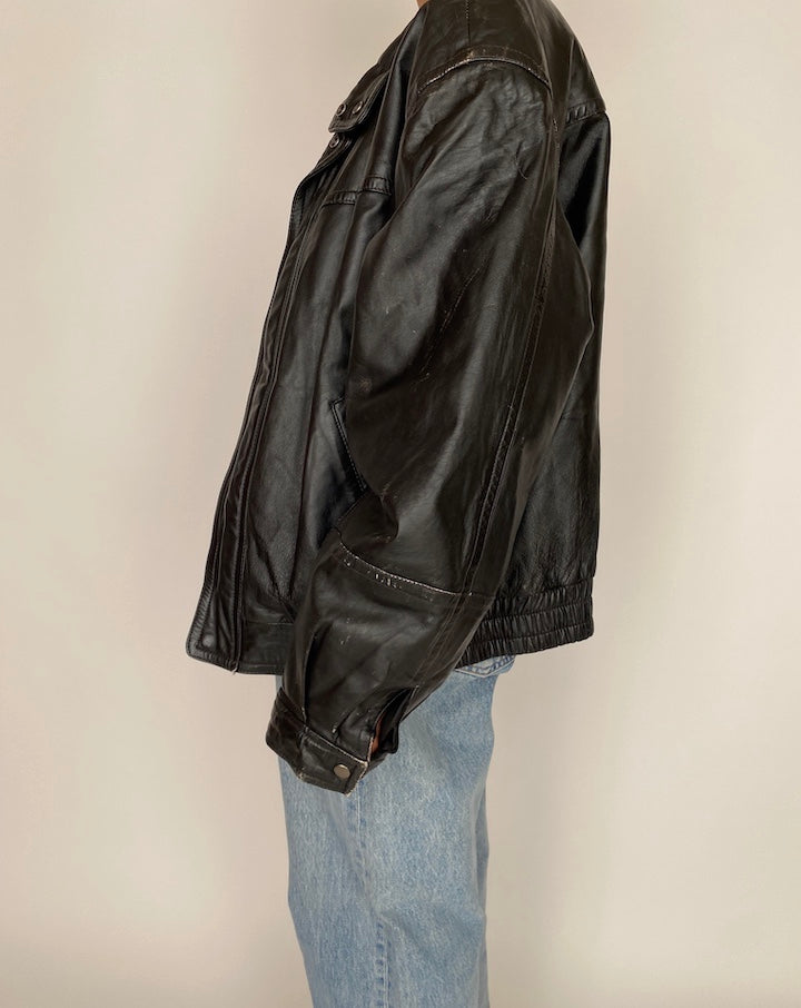VINTAGE BLACK OVERSIZED LEATHER JACKET 2734