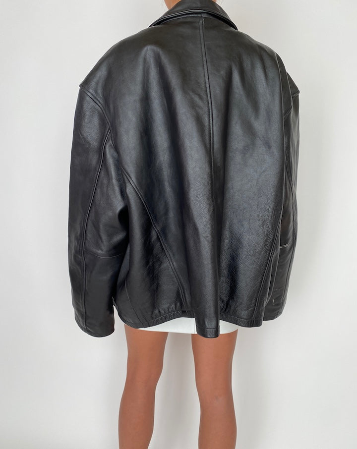 VINTAGE BLACK OVERSIZED LEATHER JACKET 2746