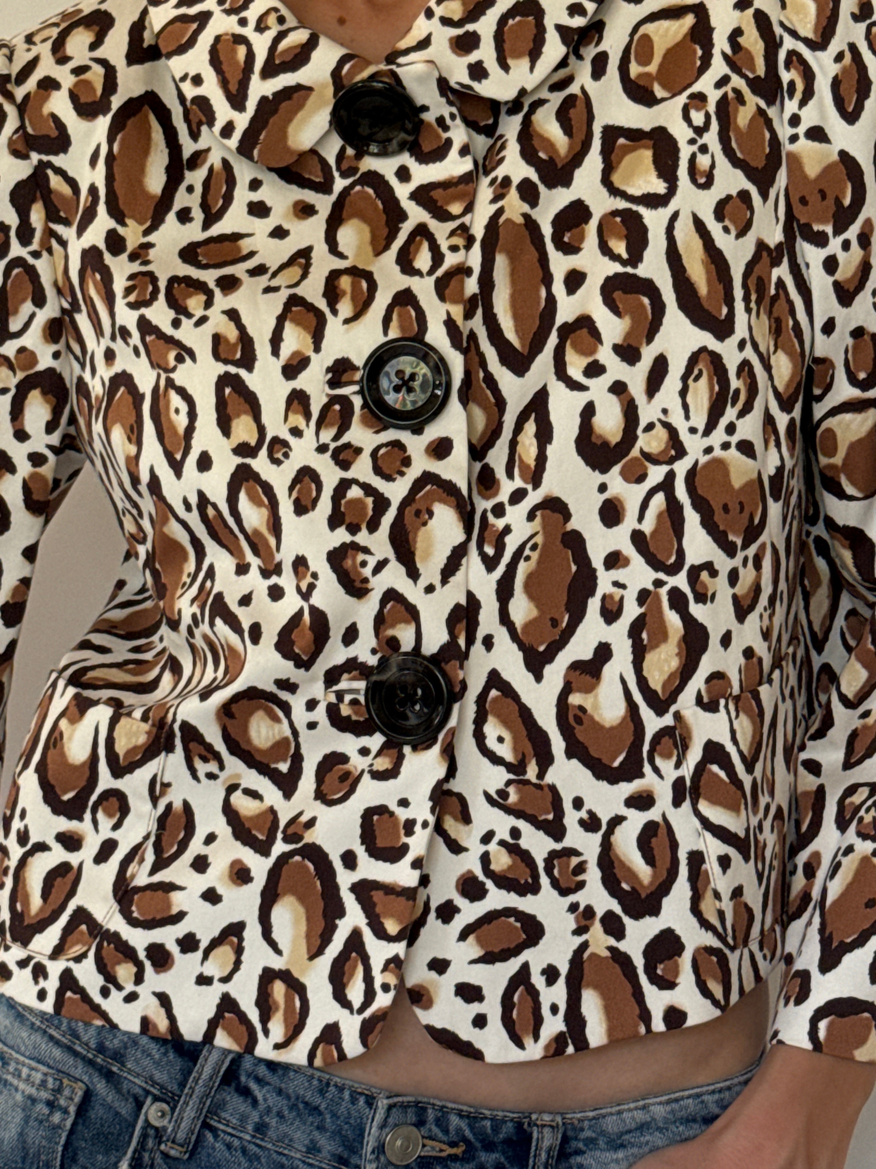 Vintage cropped leopard print jacket front view