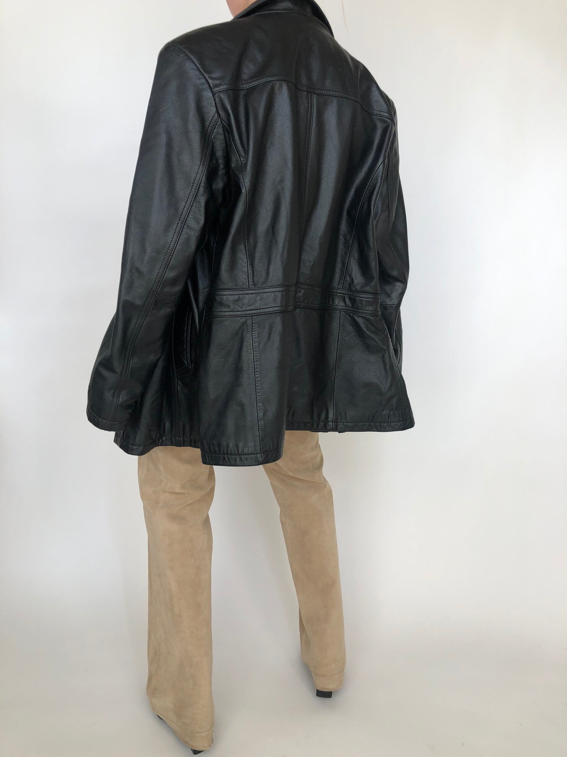 VINTAGE BLACK LEATHER JACKET 276