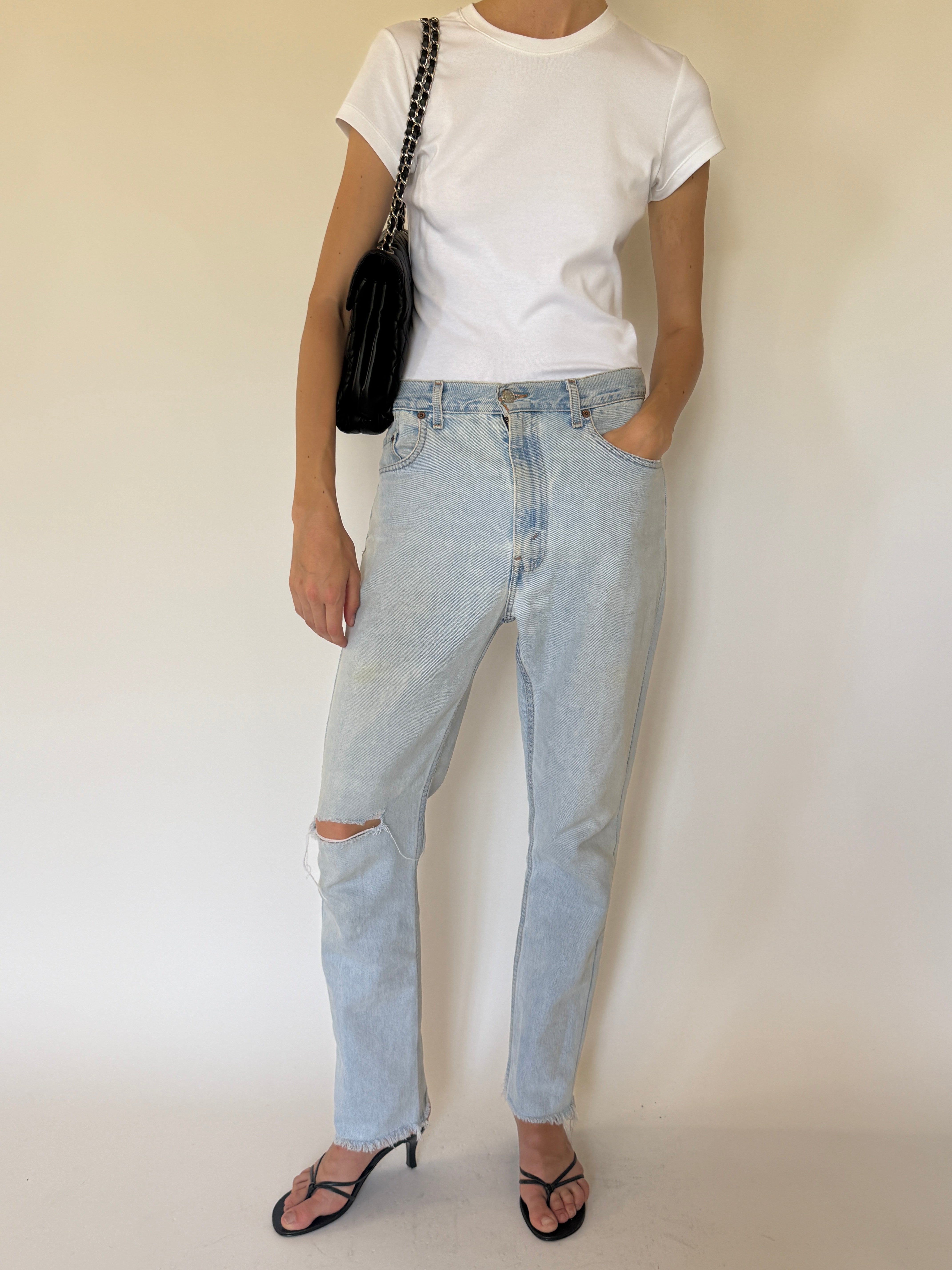 Vintage Levi's 550 light wash jeans front view