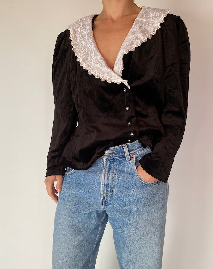 VINTAGE BLACK VELVET TOP 4224