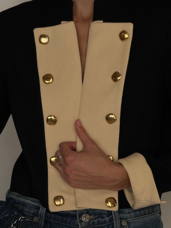 Vintage Cropped Contrast Blazer with Gold Buttons 6578