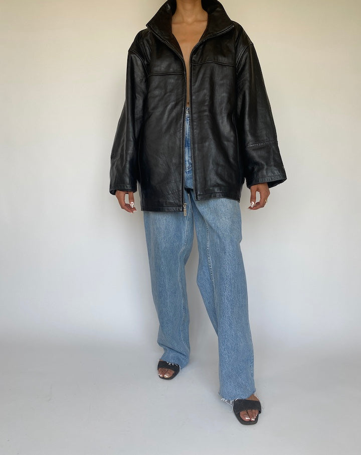 VINTAGE OVERSIZED BLACK LEATHER JACKET 890